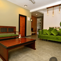 UPSTAIRS UNIT FOR RENT – THALAWATHUGODA 